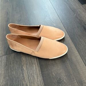 Frye Women's Tan Leather Slip-On Flats